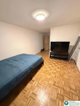 $2,100 | 944 Walnut Street, Allentown, PA 18102