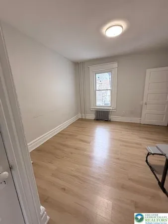 $2,100 | 944 Walnut Street, Allentown, PA 18102