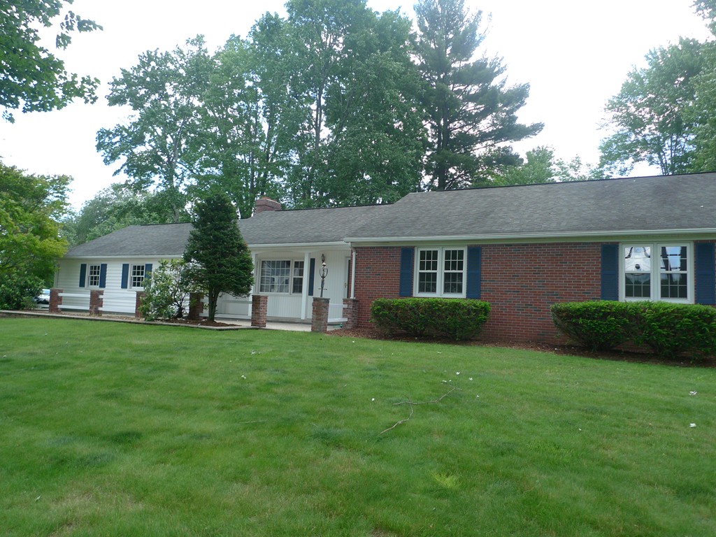 201 Porter Road East Longmeadow, MA 01028 - Photo 1 of 29 Gallery Image 1