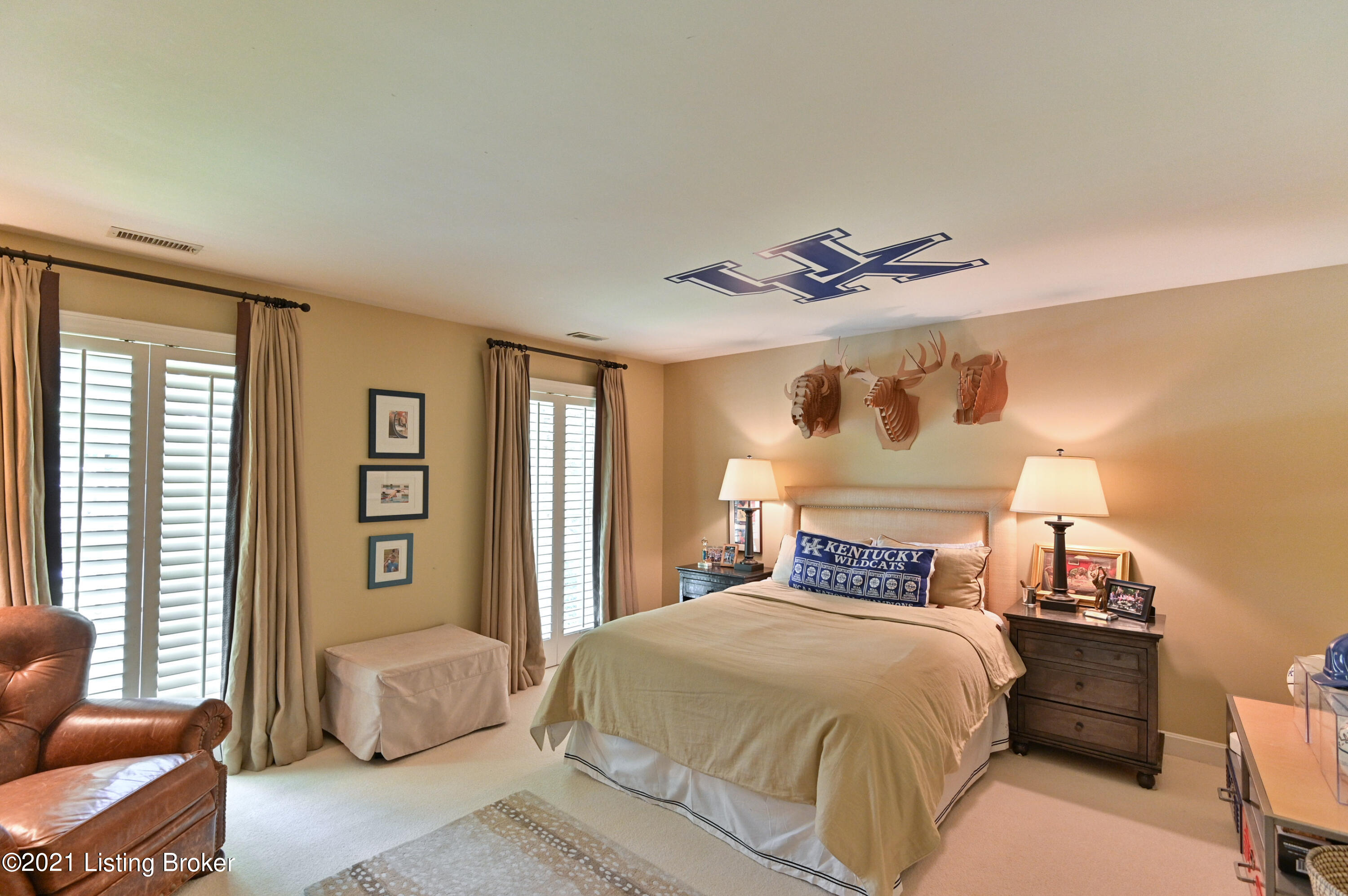 1121 Red Fox Road Louisville, KY 40205 - Photo 43 of 71 052 - 20210421 8004