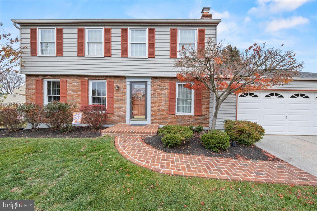 248 Winding Way Marlton, NJ 08053 - Photo 4 of 41 a house view with a garden space