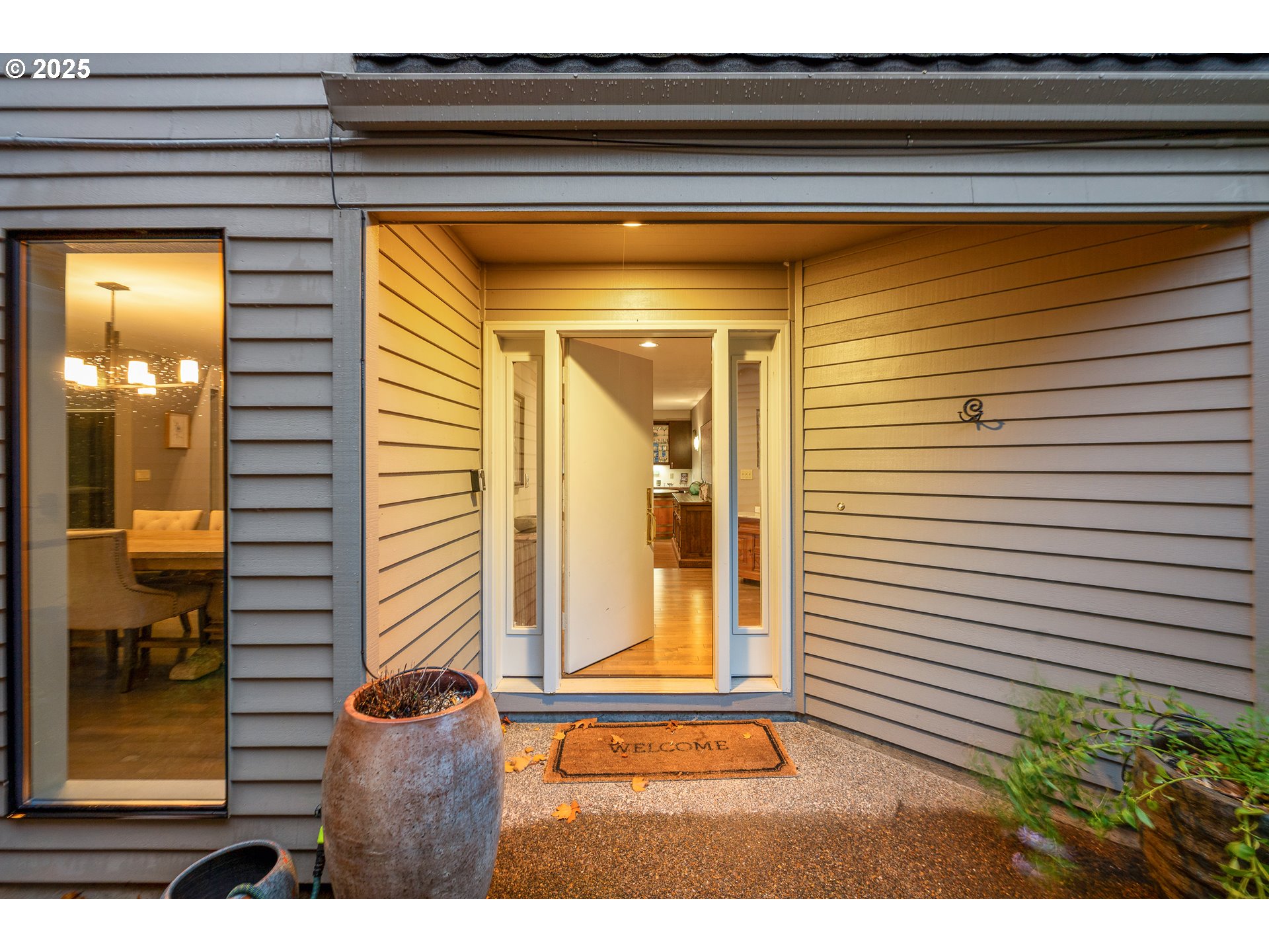 6865 Southwest Country View Court North Wilsonville, OR 97070 - Photo 4 of 47