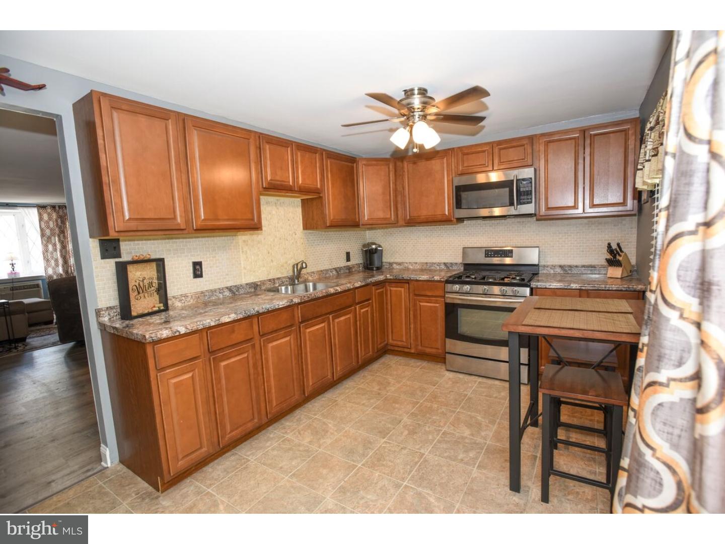 4226 Greenmount Road Philadelphia, PA 19154 - Photo 4 of 16 Gallery Image 4