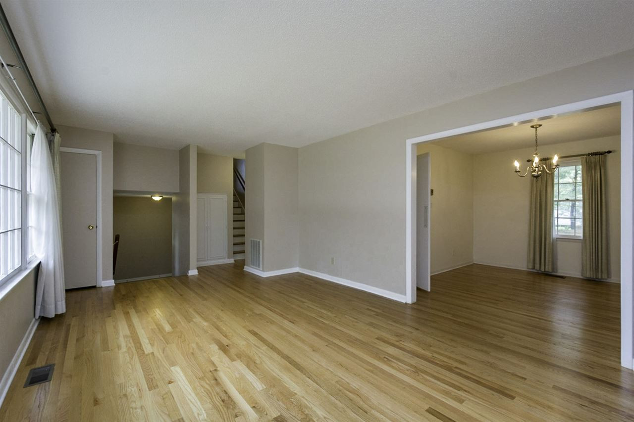 5308 Knollwood Road Raleigh, NC 27609 - Photo 9 of 18 Photo 9