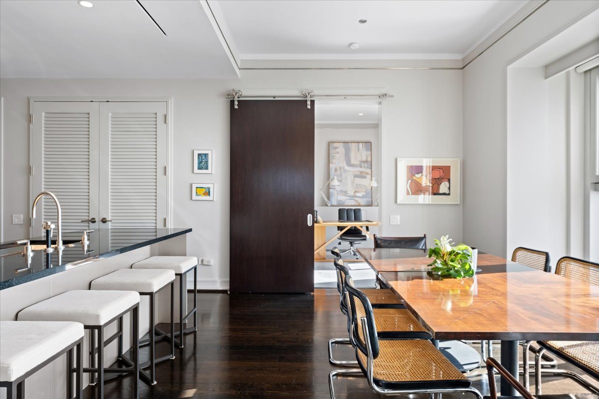 77 East Walton Street, Unit 25D Chicago, IL 60611 - Photo 21 of 42