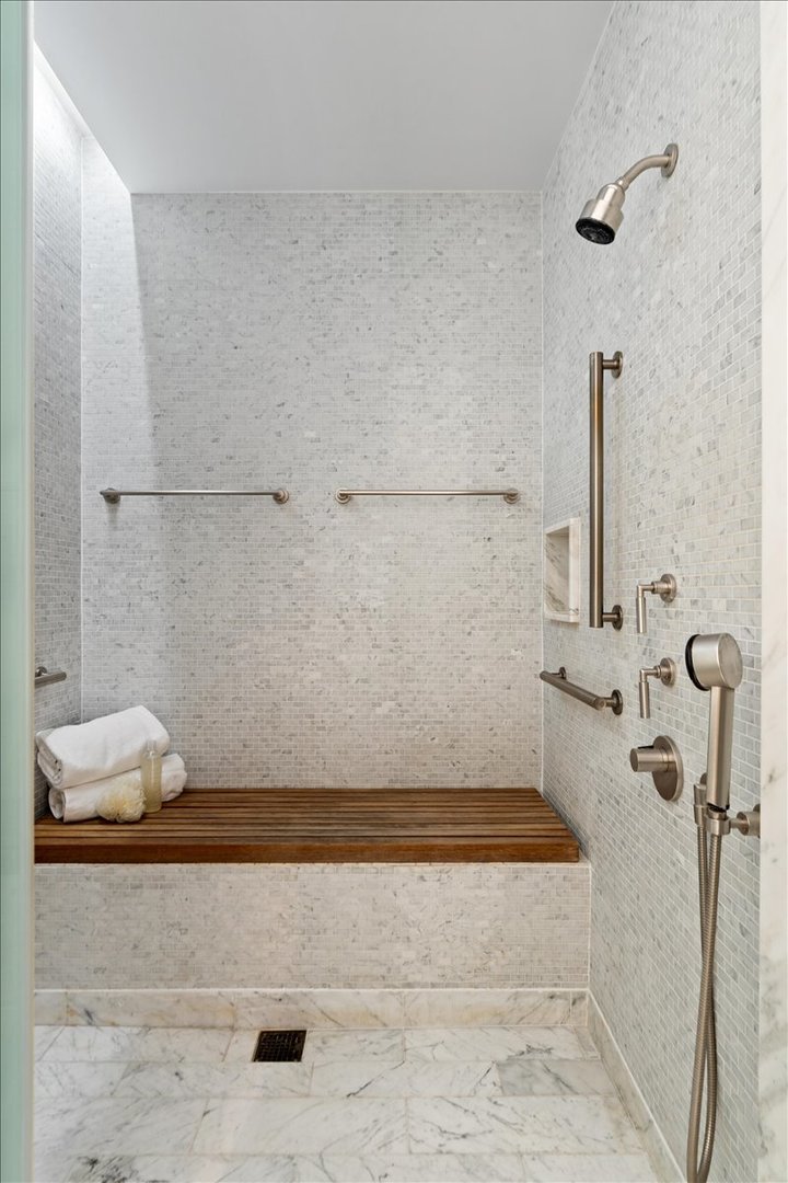 77 East Walton Street, Unit 25D Chicago, IL 60611 - Photo 31 of 42