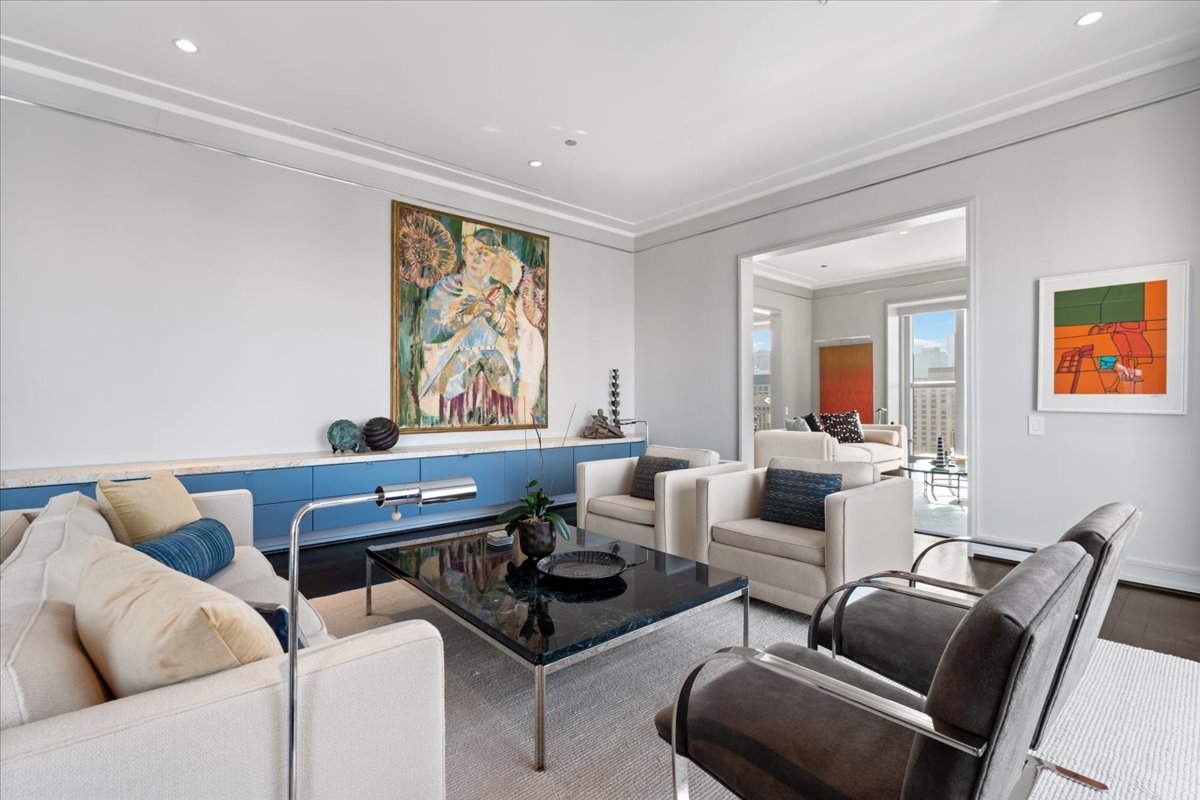 77 East Walton Street, Unit 25D Chicago, IL 60611 - Photo 9 of 42