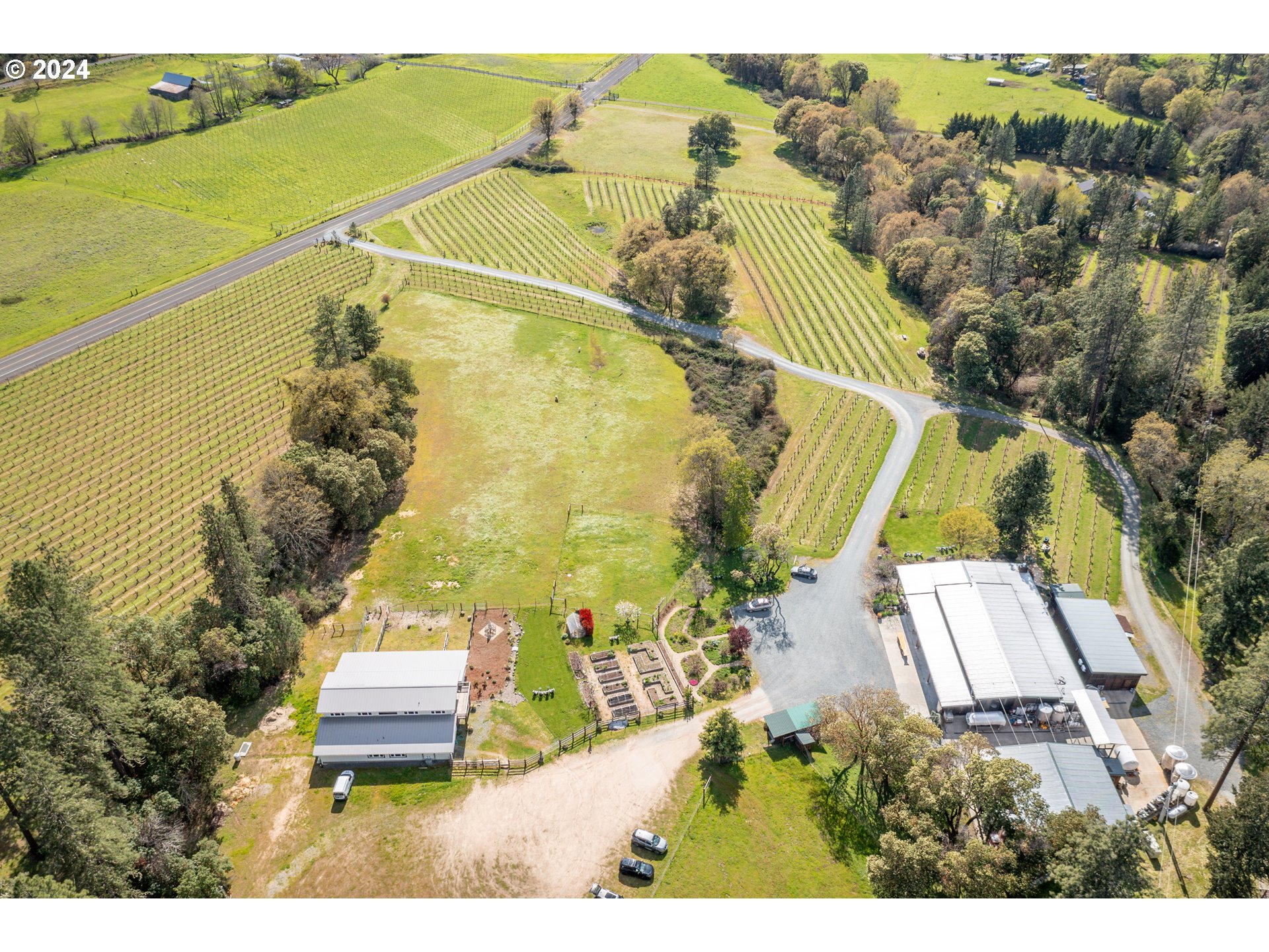 818 Slagle Creek Road Grants Pass, OR 97527 - Photo 47 of 47