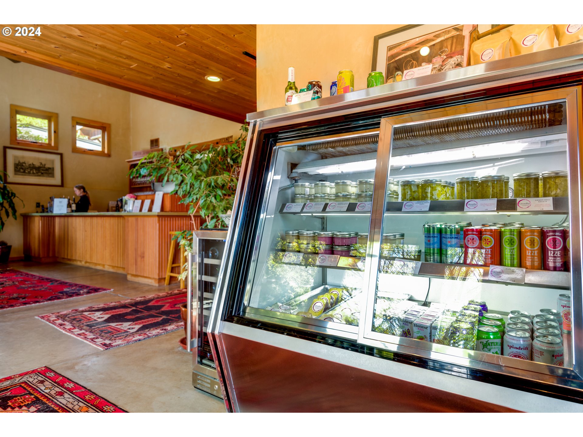 818 Slagle Creek Road Grants Pass, OR 97527 - Photo 10 of 47