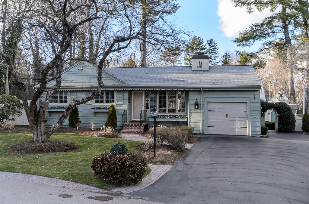 27 Ridgewood Road Westwood, MA 02090 - Photo 1 of 23