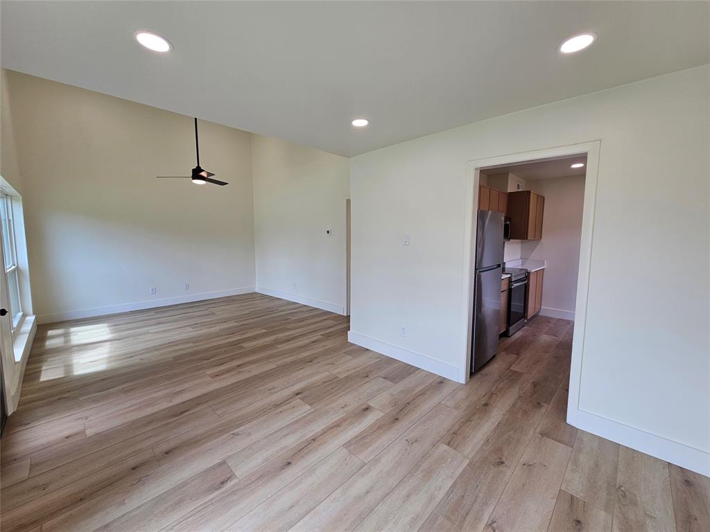1725 R Avenue, Unit 1727 Plano, TX 75074 - Photo 4 of 20
