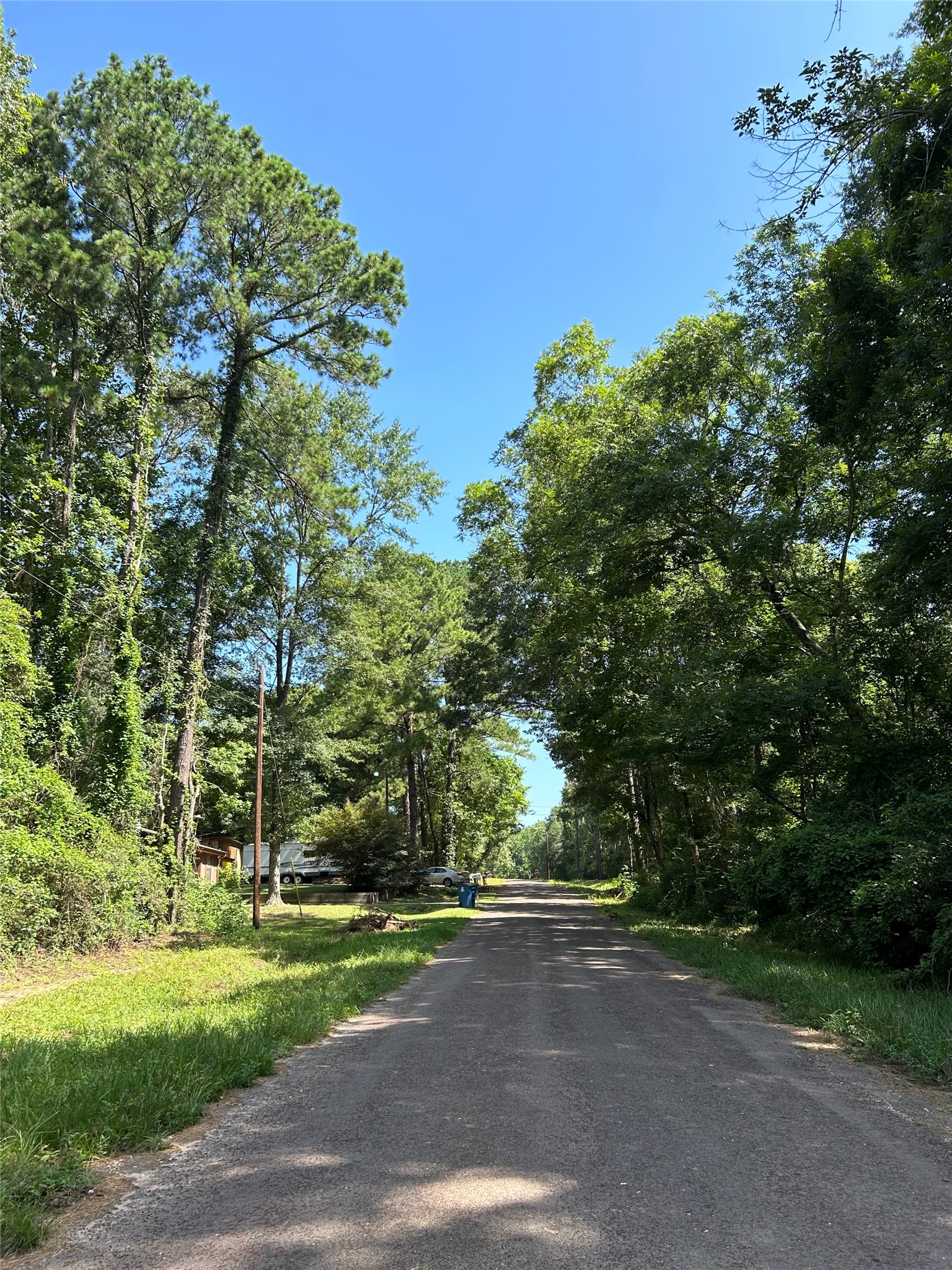0 Royal Creek Road Conroe, TX 77303 - Photo 7 of 26 In front of LOT 471A (right), looking east twd Royal Creek & Royal Campbell intersection. (July 2024)
