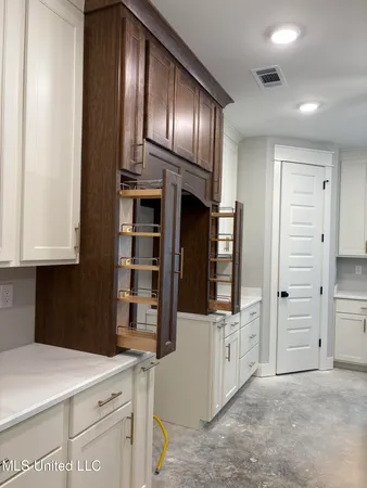 $605,900 | 1483 John Thomas Cove, Hernando, MS 38632