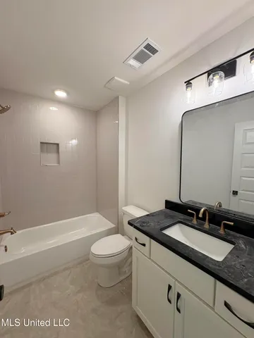 $649,900 | 1483 John Thomas Cove, Hernando, MS 38632