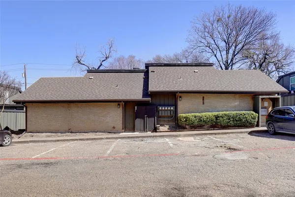 $149,000 | 4643 Country Condos Creek Drive, Unit 1092, Dallas, TX 75236