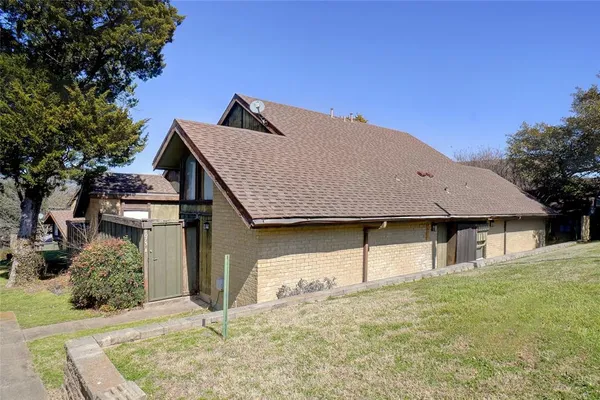 $149,000 | 4643 Country Condos Creek Drive, Unit 1092, Dallas, TX 75236