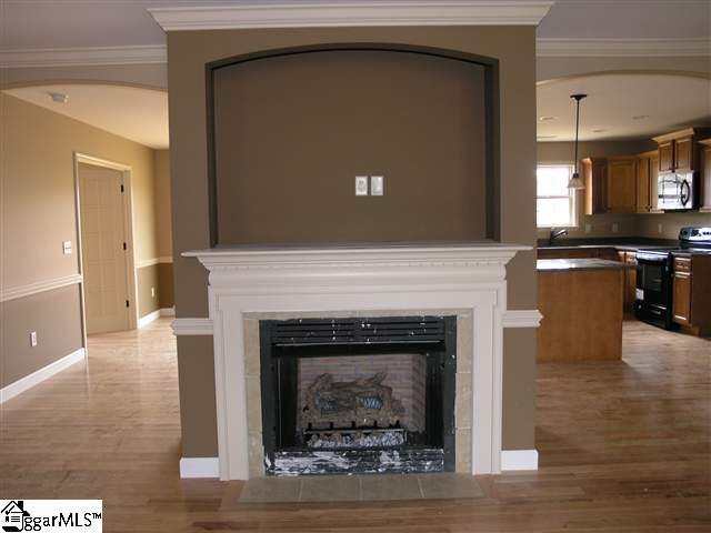 121 Fox Farm Way Greer, SC 29651 - Photo 4 of 24