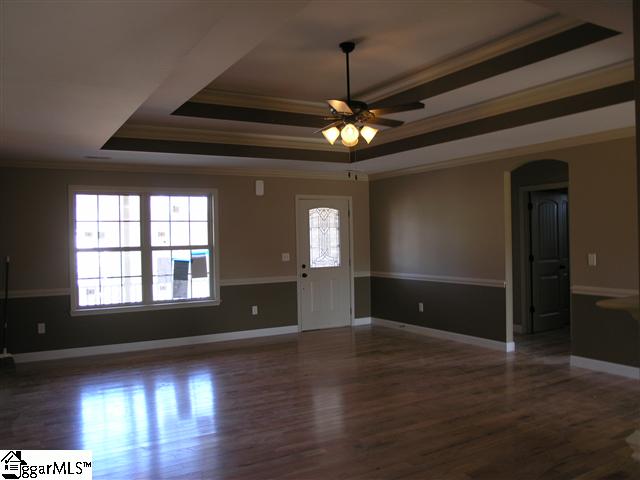 121 Fox Farm Way Greer, SC 29651 - Photo 6 of 24