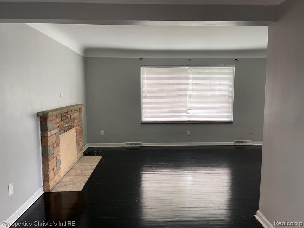 3445 Harvard Road Detroit, MI 48224 - Photo 3 of 13