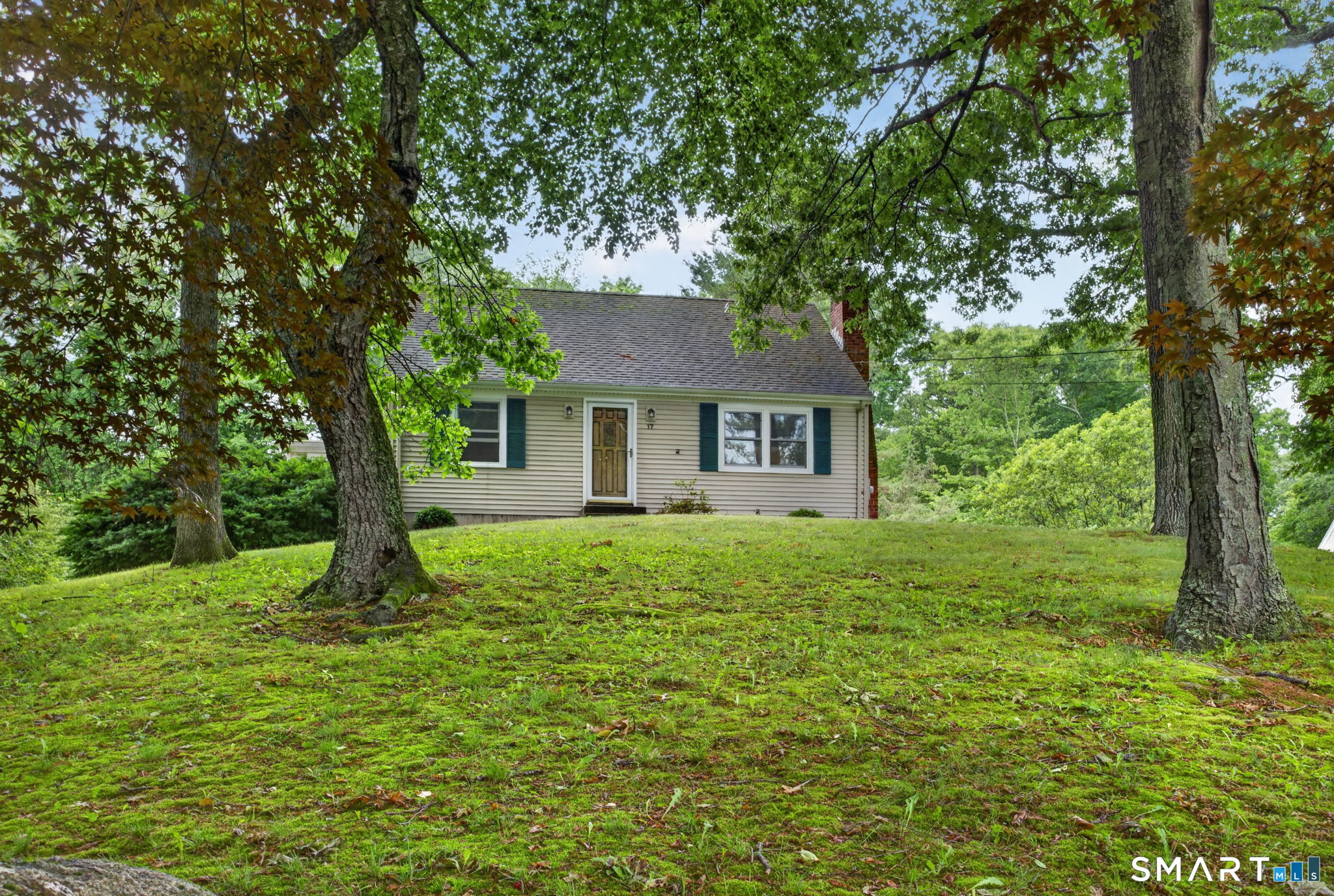 17 Hunters Path Clinton, CT 06413 - Photo 4 of 29