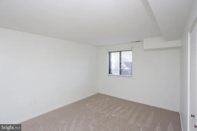 $180,000 | 8711 Hayshed Lane, Unit 14, Columbia, MD 21045