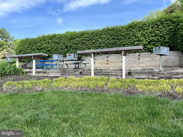 $180,000 | 8711 Hayshed Lane, Unit 14, Columbia, MD 21045