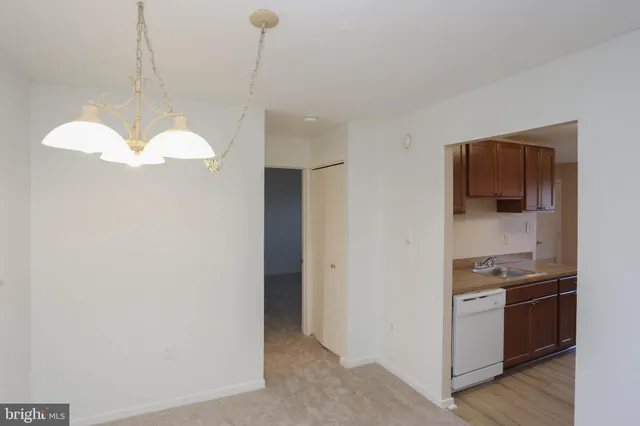 $180,000 | 8711 Hayshed Lane, Unit 14, Columbia, MD 21045