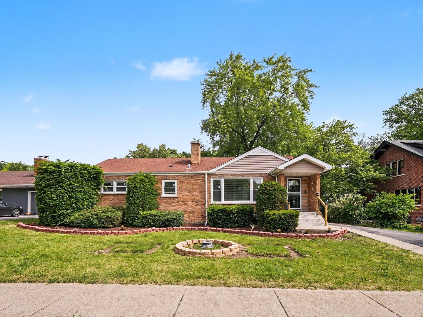 1650 Cedar Road Homewood, IL 60430 - Photo 7 of 38