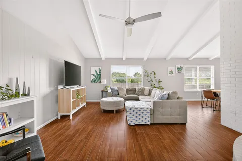 $2,400 | 11902 Oakbrook Drive, Austin, TX 78753