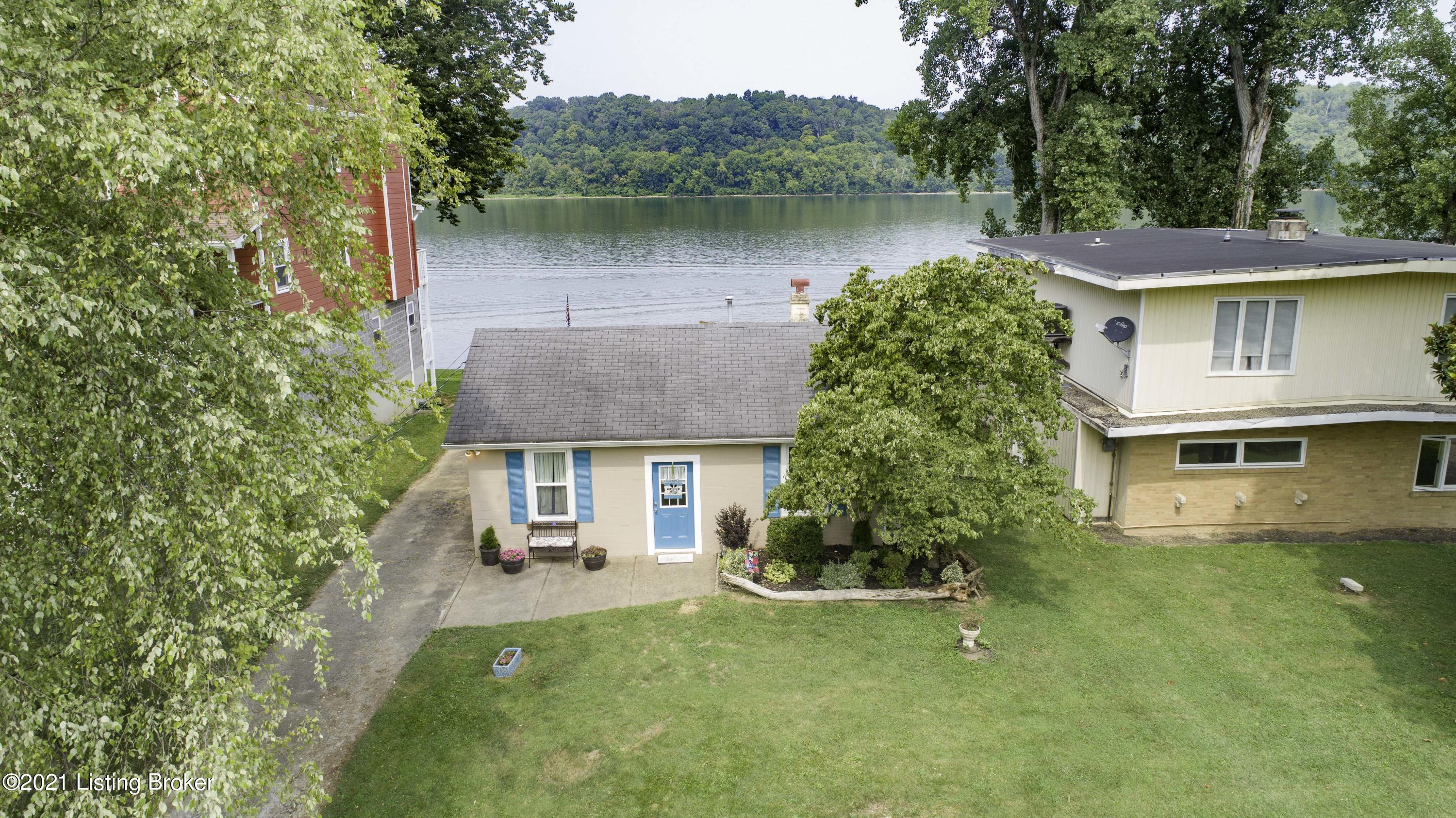 1312 Riverside Drive Prospect, KY 40059 - Photo 2 of 73 Location! Location! Location!