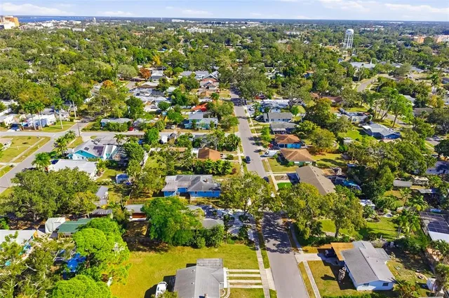 $470,000 | 2502 15th Avenue West, Bradenton, FL 34205