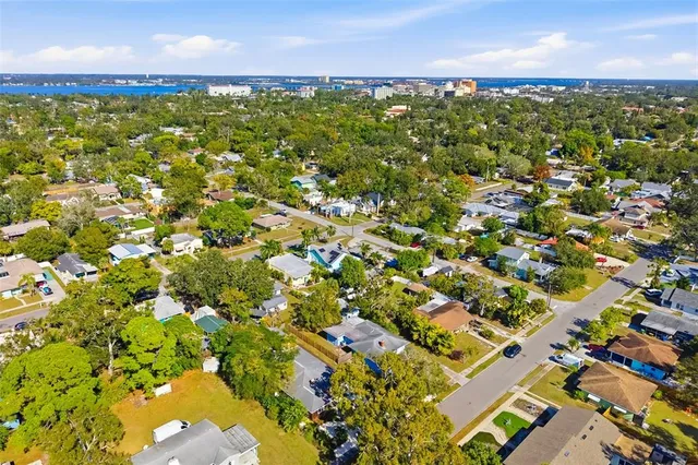 $470,000 | 2502 15th Avenue West, Bradenton, FL 34205