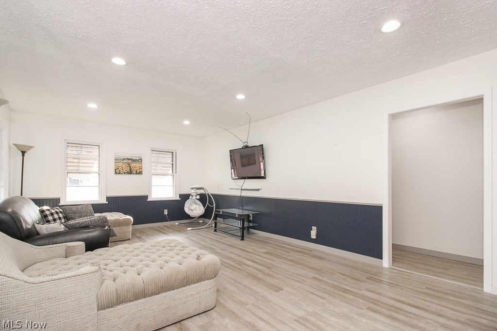 7004 Liberty Road Solon, OH 44139 - Photo 3 of 21 Gallery Image 3