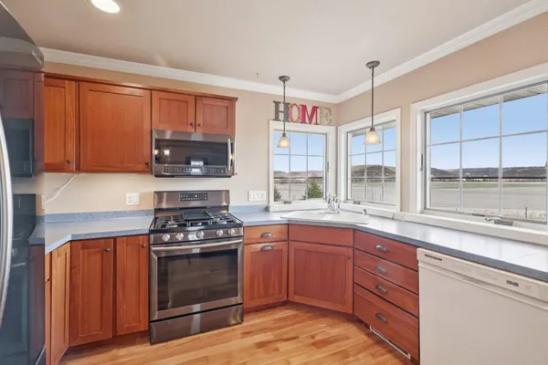 $525,000 | 1021 Susan Crest, Black Earth, WI 53515