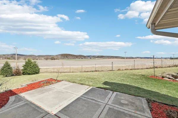 $525,000 | 1021 Susan Crest, Black Earth, WI 53515