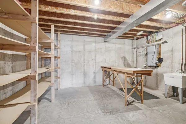 $525,000 | 1021 Susan Crest, Black Earth, WI 53515