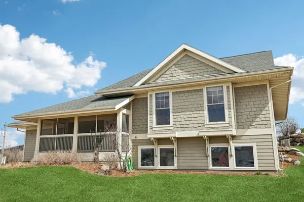 $525,000 | 1021 Susan Crest, Black Earth, WI 53515