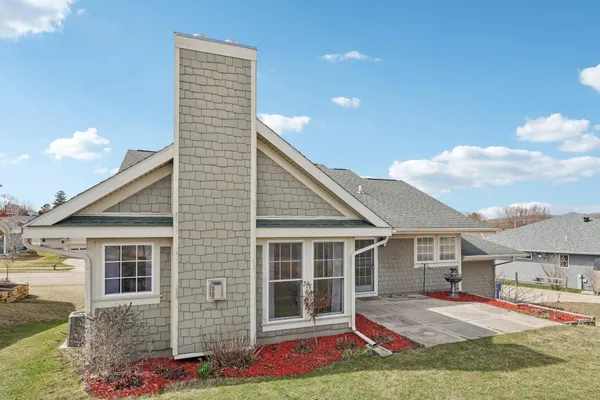 $525,000 | 1021 Susan Crest, Black Earth, WI 53515