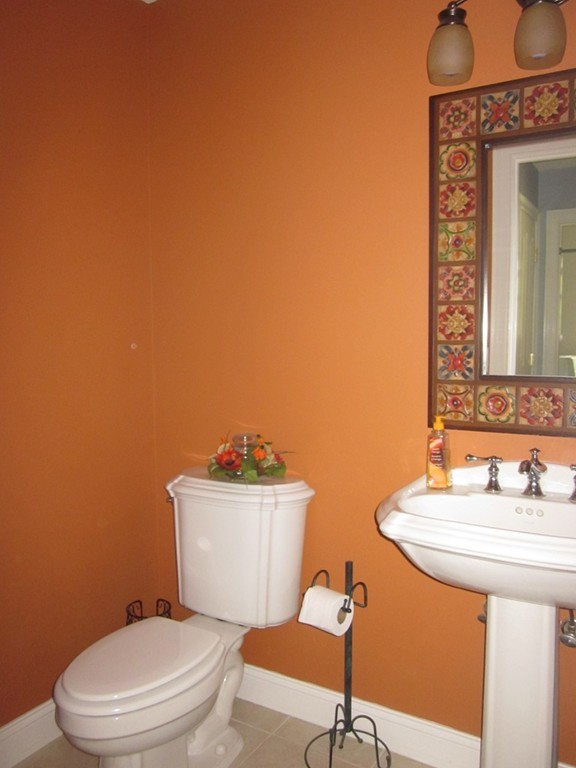 130 Cardinal Way Northampton, MA 01062 - Photo 17 of 29