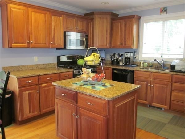 130 Cardinal Way Northampton, MA 01062 - Photo 8 of 29