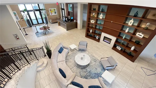 $5,700 | 8825 Northwest 100th Place, Unit 8825, Doral, FL 33178