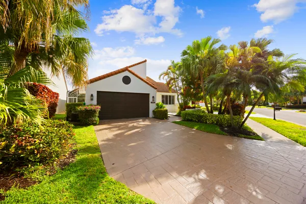 $695,000 | 17192 Newport Club Drive, Boca Raton, FL 33496