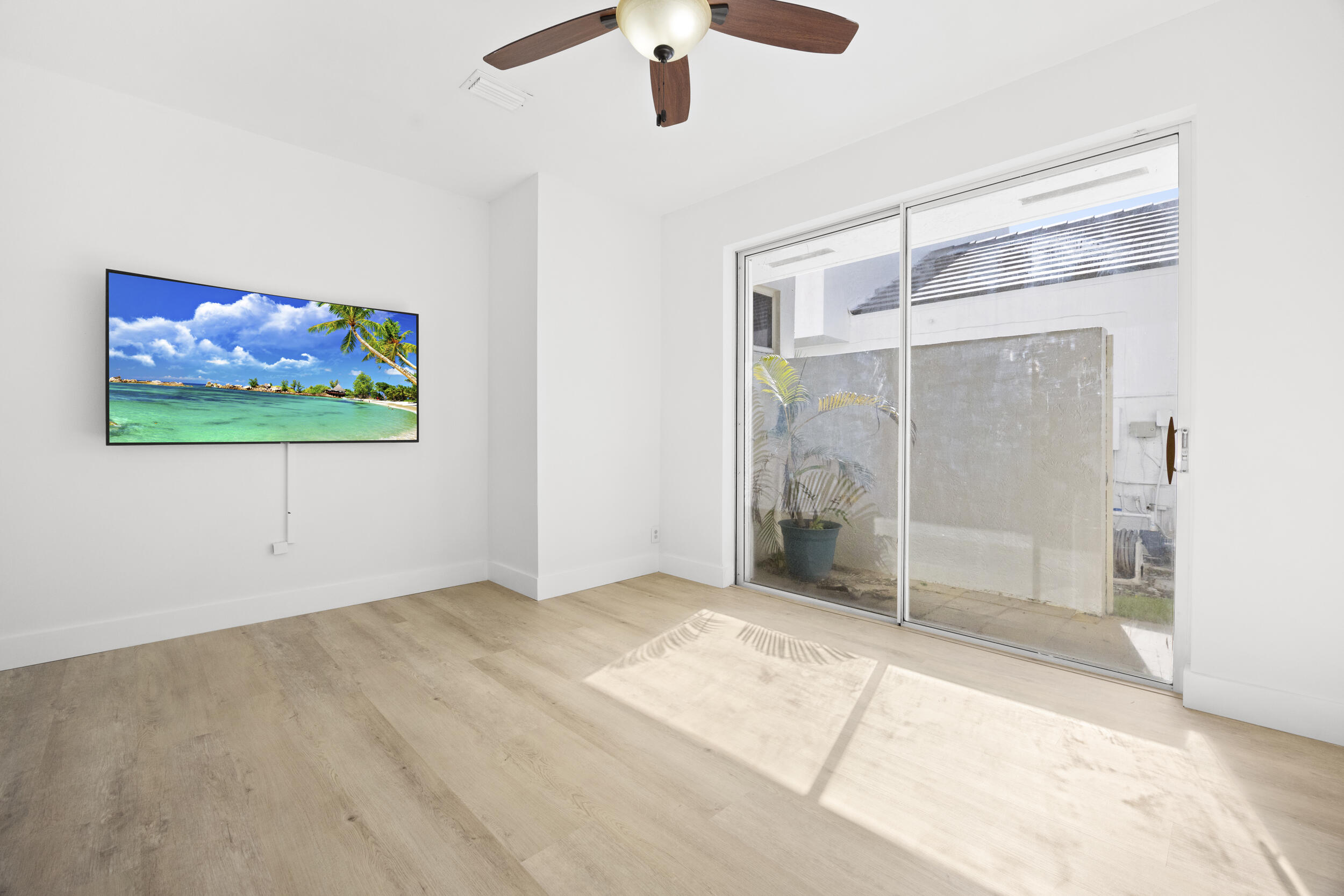 17192 Newport Club Drive Boca Raton, FL 33496 - Photo 35 of 72 Guest Bedroom / Den