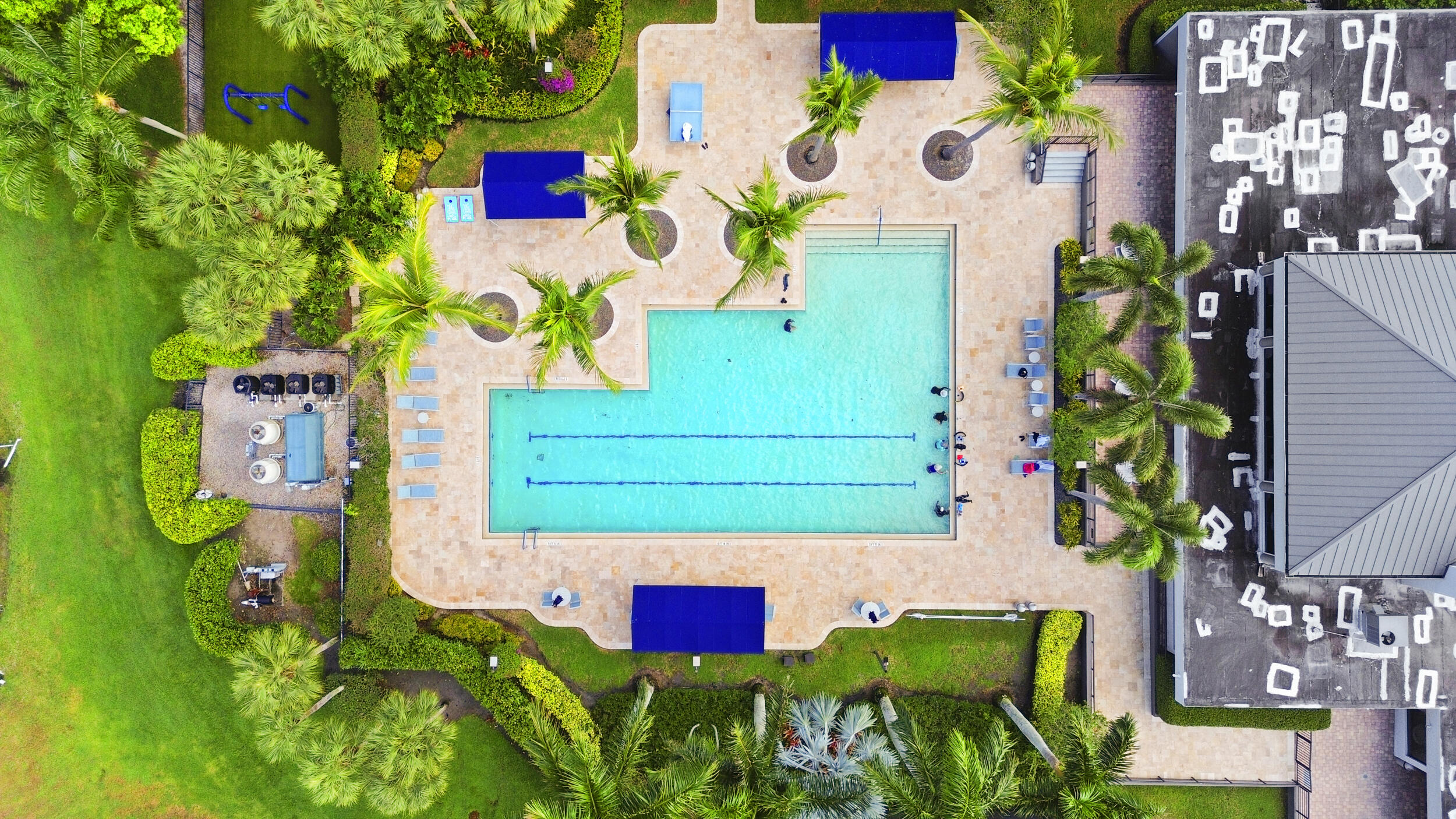 17192 Newport Club Drive Boca Raton, FL 33496 - Photo 63 of 72 an aerial view of a yard