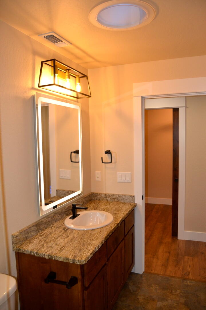 274 Rockinghorse Drive Grants Pass, OR 97527 - Photo 17 of 28 DSC_2531