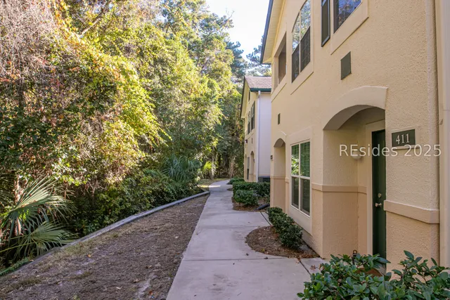 $285,900 | 897 Fording Island Road, Unit 411, Bluffton, SC 29910