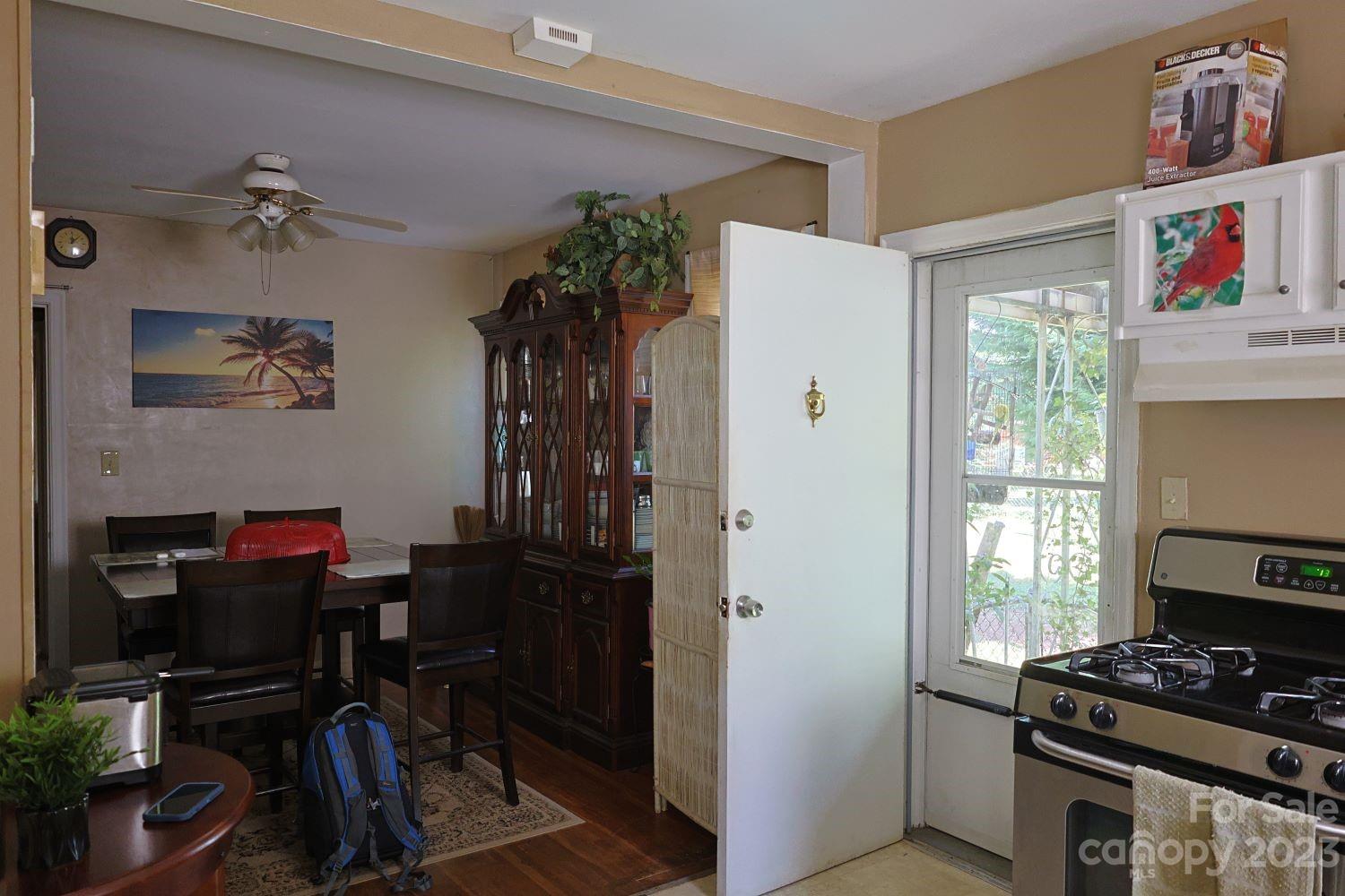 2219 Ashley Road Charlotte, NC 28208 - Photo 6 of 14 Gallery Image 6