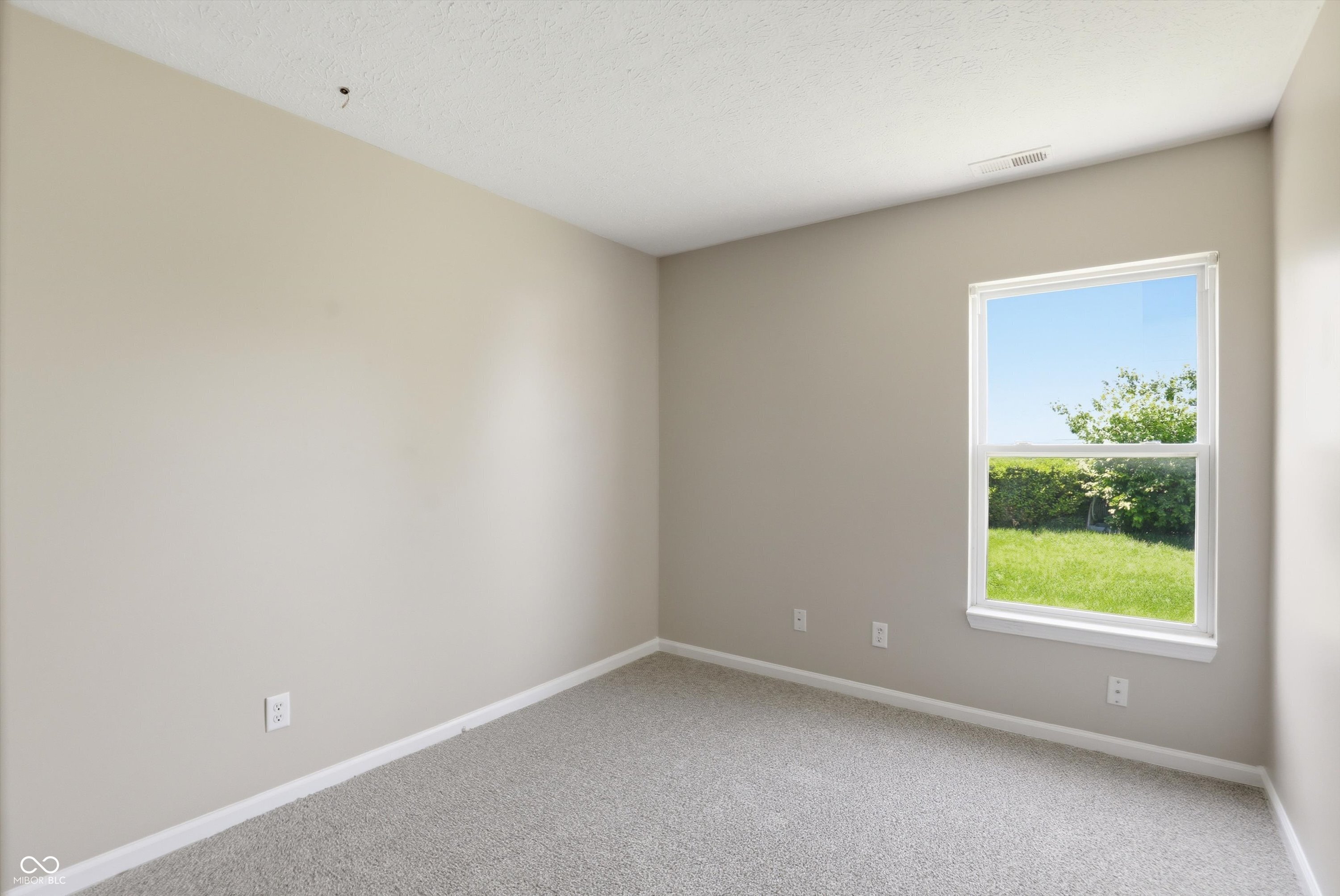 952 Pine Ridge Way Brownsburg, IN 46112 - Photo 13 of 27