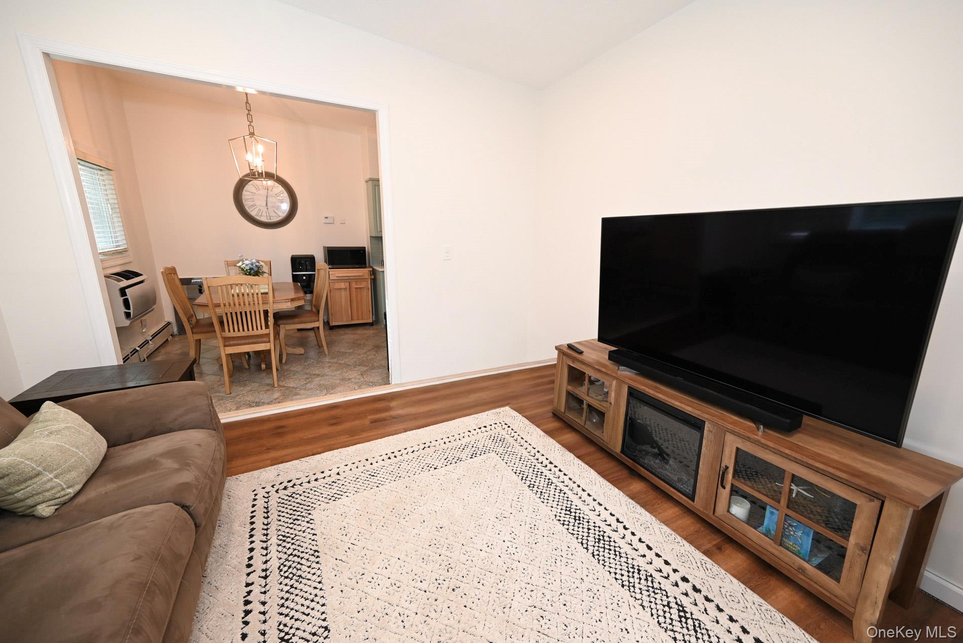 271 North Newbridge Road, Unit 2C Levittown, NY 11756 - Photo 21 of 34