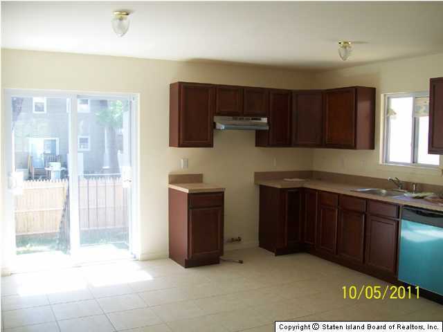 62 Roff Street Staten Island, NY 10304 - Photo 4 of 16 Additional Photo